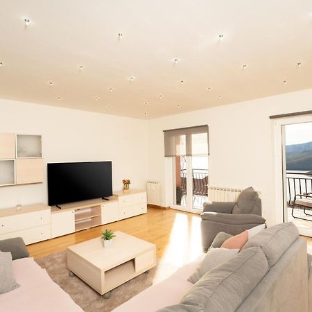 Apartments Oriana Рабац Экстерьер фото