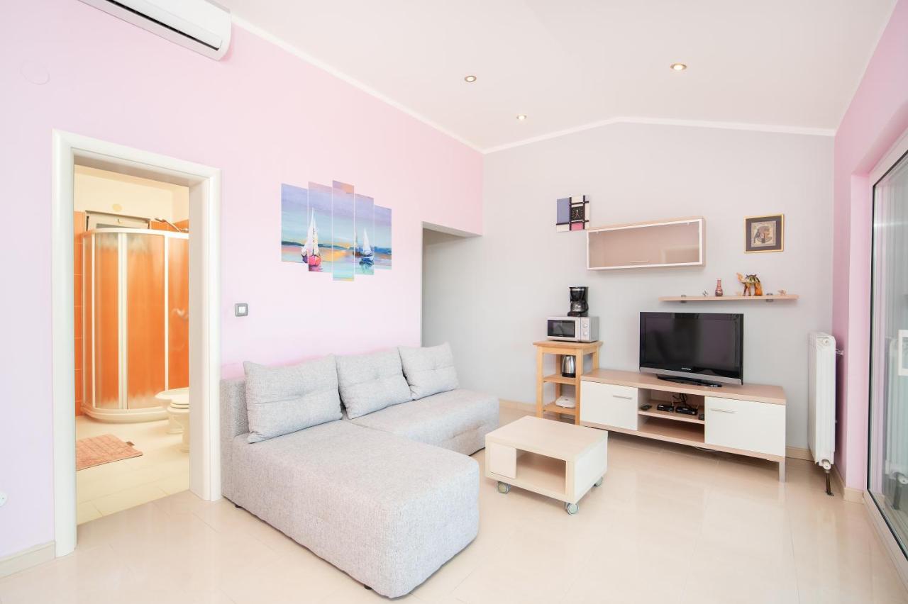Apartments Oriana Рабац Экстерьер фото