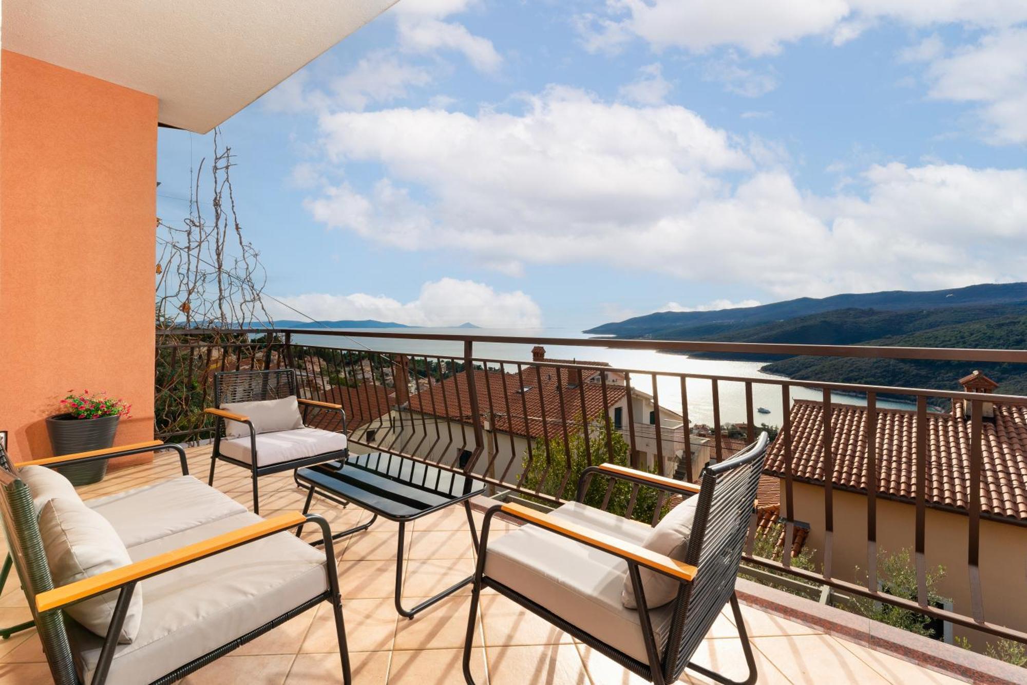 Apartments Oriana Рабац Экстерьер фото